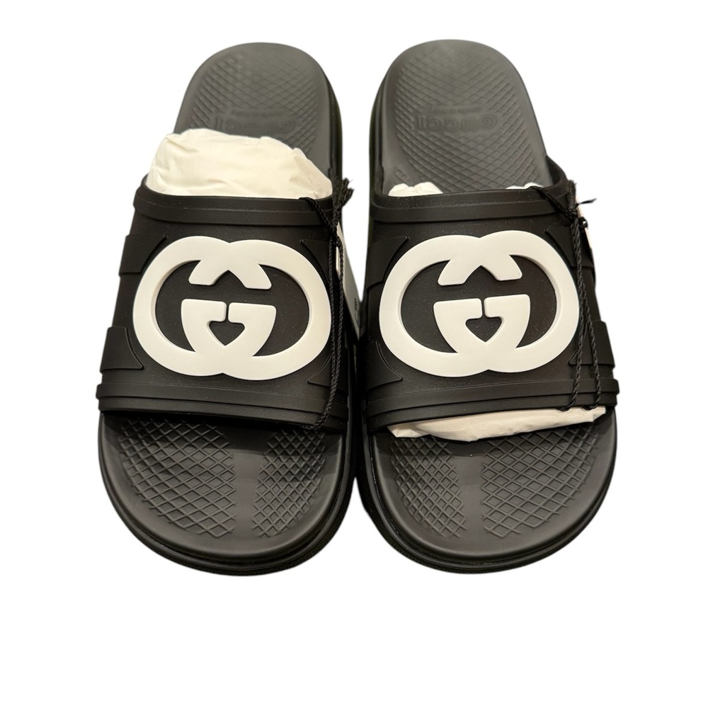 Gucci Monochrome Logo Slide Sandals